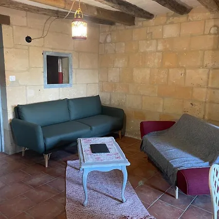 L'escale Troglo Au Bord De La Loire בית נופש